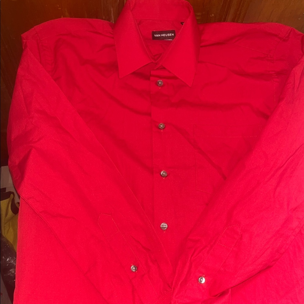 Van Heusen Men's Vibrant Red Dress Shirt NWOT